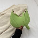 Elegant Ladies' Handbag - Image 4