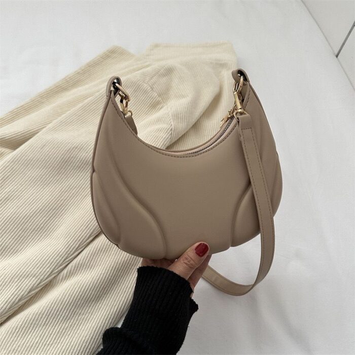 Elegant Ladies' Handbag - Image 3