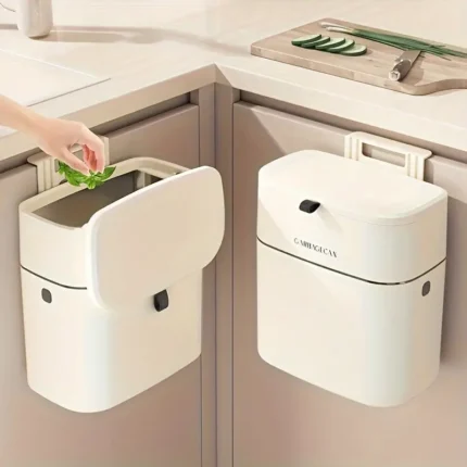 SPACE SAVING TRASH CAN