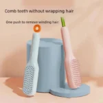 RETRACTABLE HAIRBRUSH - Image 2